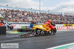 auto-plus-2014-fri-114